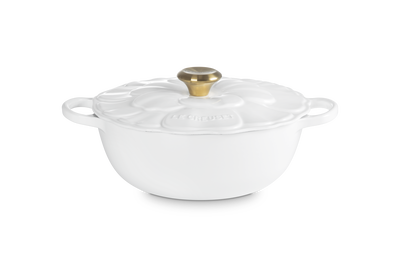 Le Creuset Cast Iron Signature Petal Soup Pot 26cm White