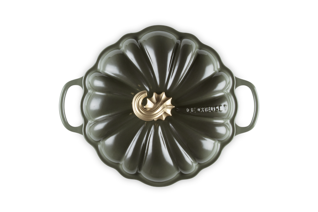 Le Creuset Cast Iron Signature Pumpkin Casserole 24cm ThymeThyme image number 4