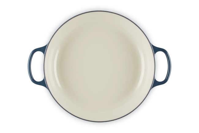 Cast Iron Signature Shallow CasseroleNuit image number 5