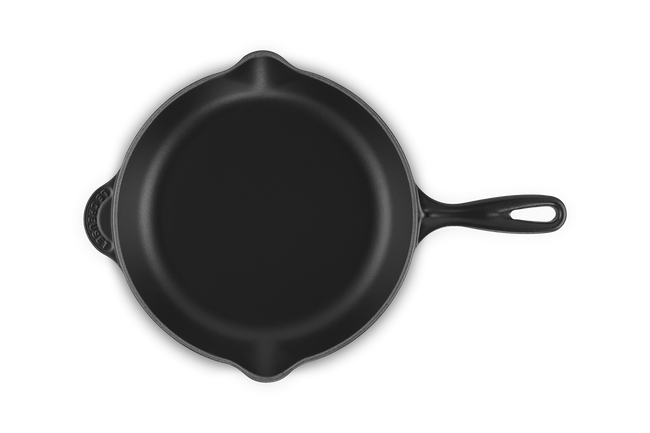 Le Creuset Cast Iron Classic Skillet 26cm Matte BlackMatte Black image number 4