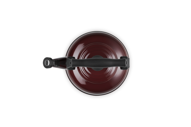 Le Creuset Traditional Kettle 2.1L GarnetGarnet image number 4