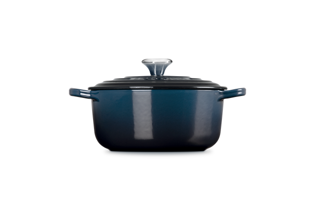 Le Creuset Cast Iron Signature Round Casserole 20cm NuitNuit image number 3