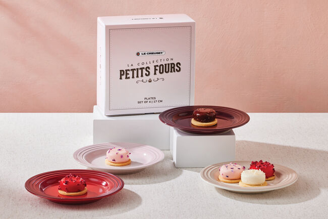 Stoneware Petits Fours Set of 4 Appetiser Plates image number 2