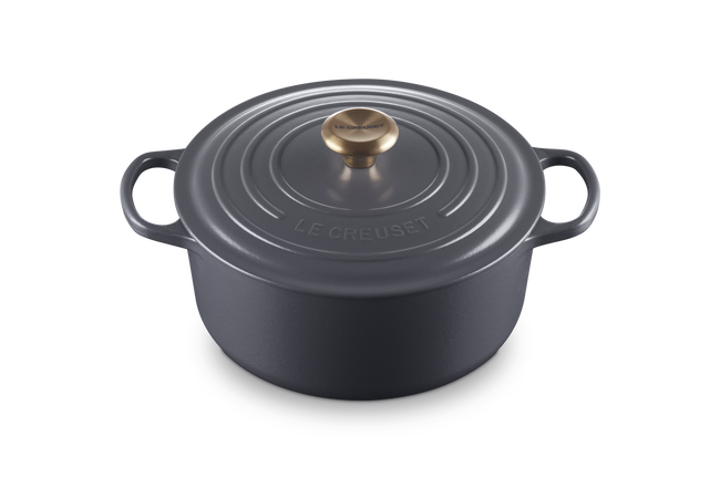 Cast Iron Signature Round Casserole image number 2