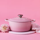Cast Iron Signature Round CasseroleShell Pink image number 6