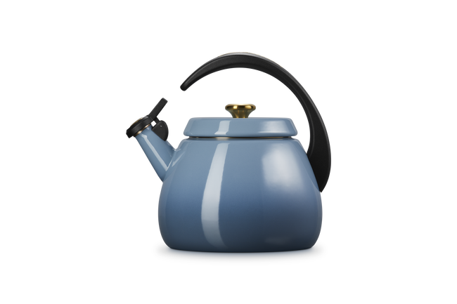 Le Creuset Cloche Kettle with Gold Knob 2.1L ChambrayChambray image number 4