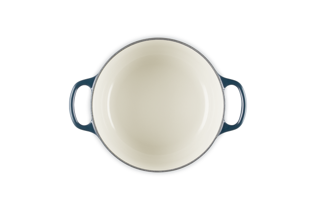 Le Creuset Cast Iron Signature Round Casserole 20cm NuitNuit image number 4