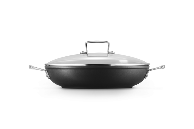 Toughened Non-Stick Shallow Casserole with Glass Lid image number 4