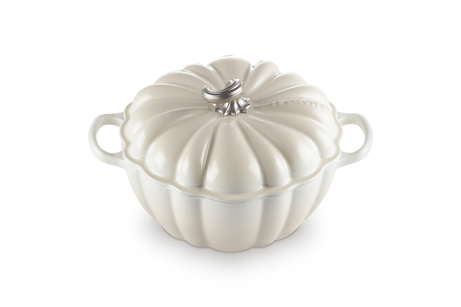 Le Creuset Cast Iron Signature Pumpkin Casserole 24cm MeringueMeringue image number 2