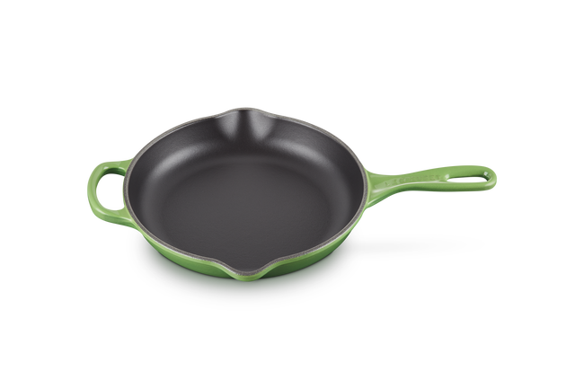 Le Creuset Cast Iron Signature Skillet 23cm Bamboo GreenBamboo image number 2