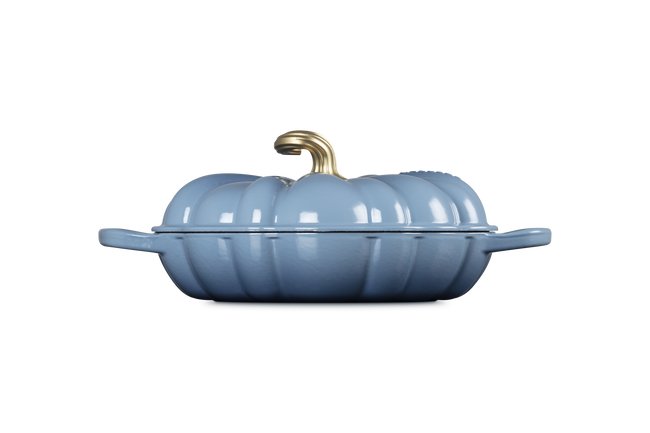 Le Creuset Cast Iron Signature Pumpkin Shallow Casserole 28cm ChambrayChambray image number 3