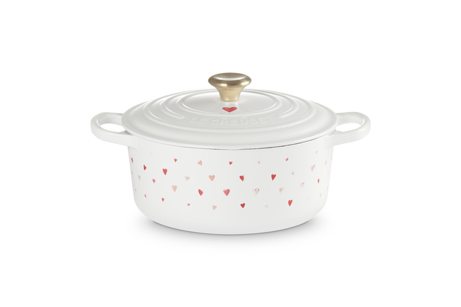 Cast Iron Heart Signature Round Casserole image number 1