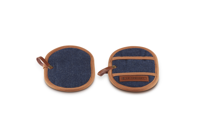 Set of 2 Fingergrip Pot Holders image number 2
