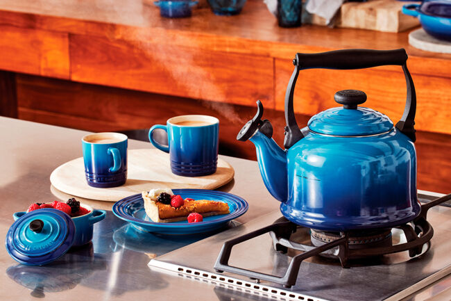 Traditional Kettle with Phenolic KnobAzure Blue image number 5