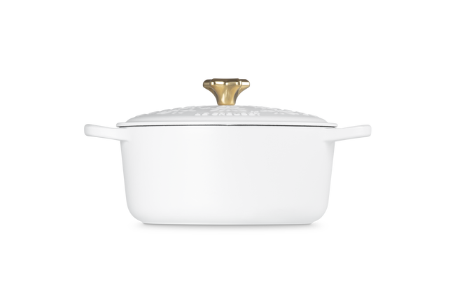 Cast Iron Holly Round Casserole image number 1