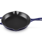 Le Creuset Cast Iron Signature Skillet 26cm IndigoIndigo image number 2