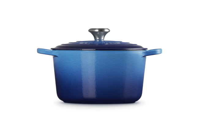Cast Iron Signature Deep Round Casserole image number 3