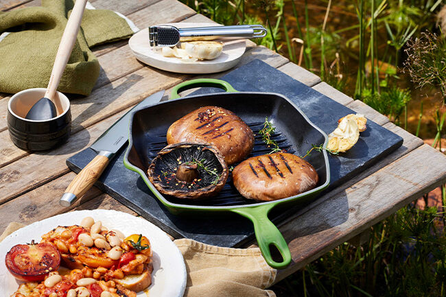 Le Creuset Cast Iron Signature Square Skillet Grill 26cm Bamboo GreenBamboo image number 2