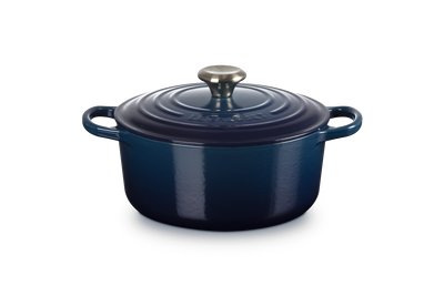 Le Creuset Cast Iron Signature Round Casserole