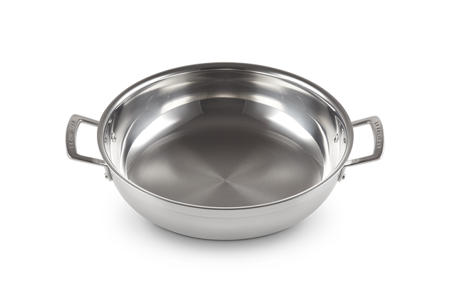 3-ply Stainless Steel Shallow Casserole with Lid image number 4