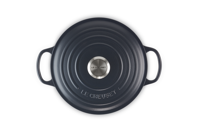 Le Creuset Cast Iron Signature Round Casserole 26cm NavyNavy image number 4