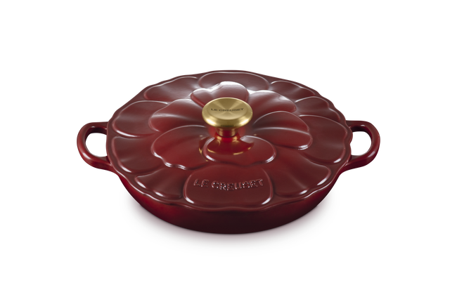 Cast Iron Petal Shallow CasseroleGarnet image number 2