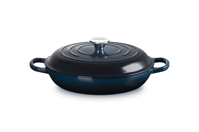 Cast Iron Signature Shallow CasseroleNuit image number 2