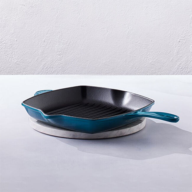 Le Creuset Cast Iron Classic Square Skillet Grill 26cm image number 7