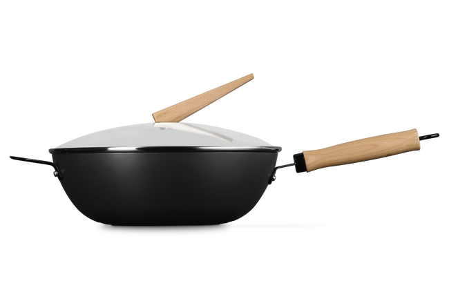 Le Creuset Carbon Steel Wok with Glass Lid & Wooden Handle 30cm image number 3
