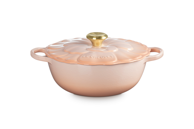 Le Creuset Cast Iron Signature Petal Soup Pot 26cm PecheP&ecirc;che image number 1