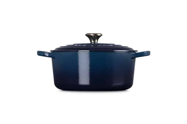 Le Creuset Cast Iron Signature Round Casserole 22cm AgaveAgave image number 3