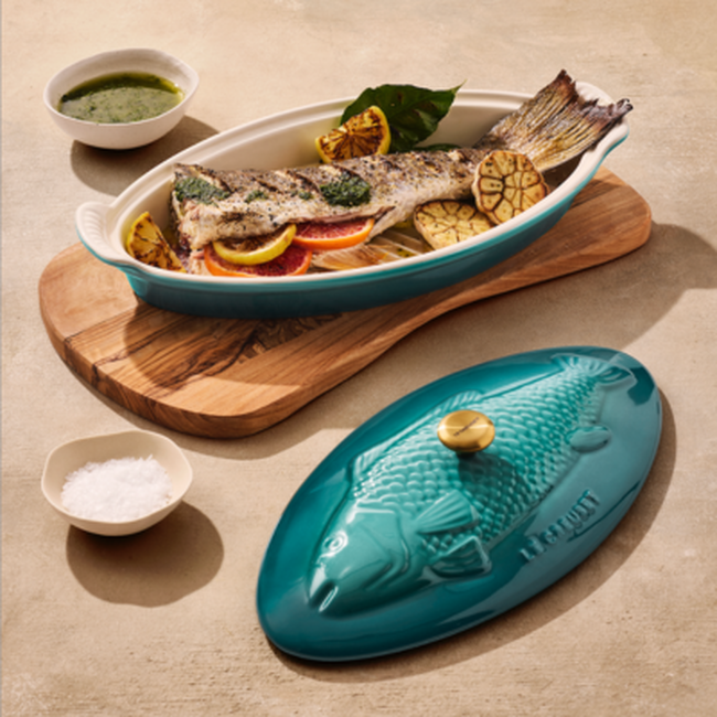 Stoneware Heritage Fish Baker with LidRiviera image number 6