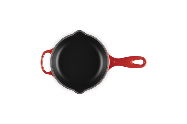 Le Creuset Cast Iron Signature Skillet 16cm CeriseCerise image number 4