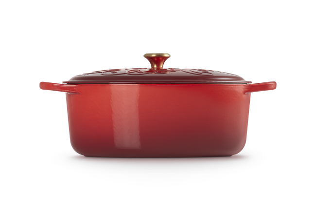 Cast Iron Signature Santa Oval Casserole image number 3