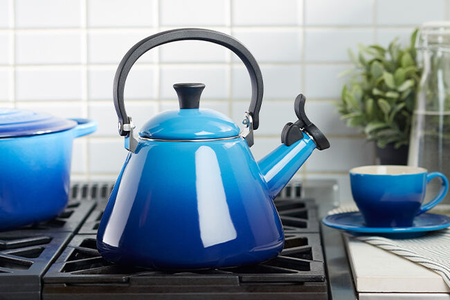 Kone Kettle with Phenolic KnobAzure Blue image number 5