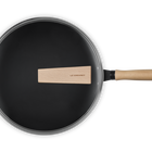Le Creuset Carbon Steel Wok with Glass Lid & Wooden Handle 30cm image number 4