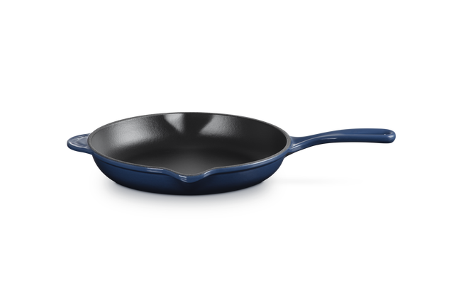 Le Creuset Cast Iron Classic Skillet 23cm InkInk image number 1