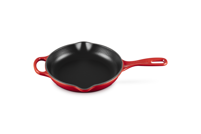 Le Creuset Cast Iron Signature Skillet 20cm CeriseCerise image number 2