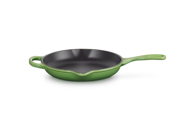 Le Creuset Cast Iron Signature Skillet 23cm Bamboo GreenBamboo image number 1