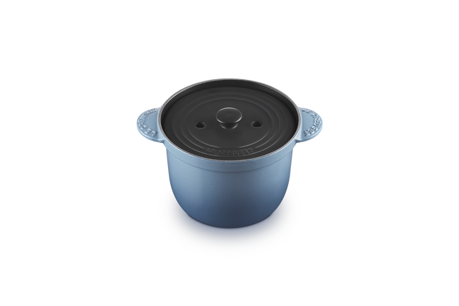 Cast Iron Cocotte Every with Stoneware Inner LidChambray image number 5