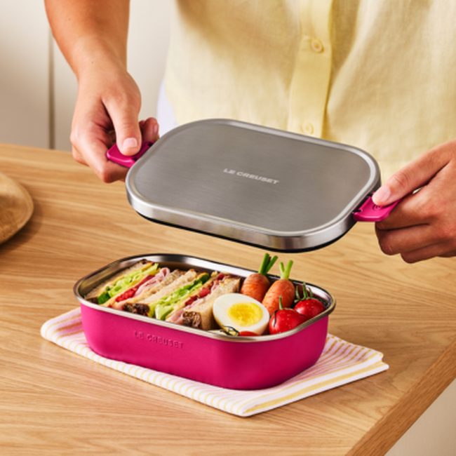 Le Creuset On The Go Lunch Box 900ml BerryBerry image number 6