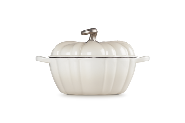 Le Creuset Cast Iron Signature Pumpkin Casserole 24cm MeringueMeringue image number 3