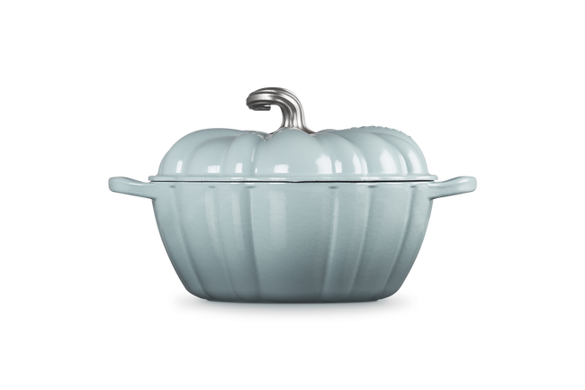 Le Creuset Cast Iron Signature Pumpkin Casserole 24cm Sea SaltSea Salt image number 3