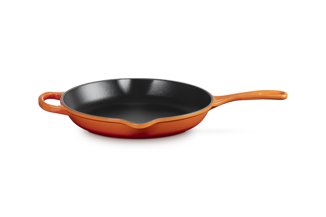 Le Creuset Cast Iron Signature Skillet 26cm FlameFlame image number 1