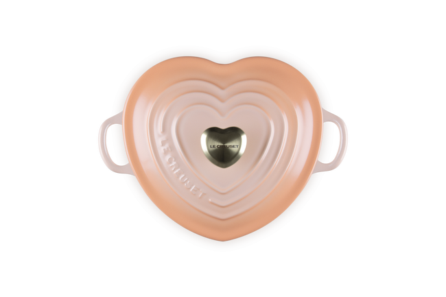 Cast Iron Heart Shallow Casserole with Light Gold Heart Knob image number 7