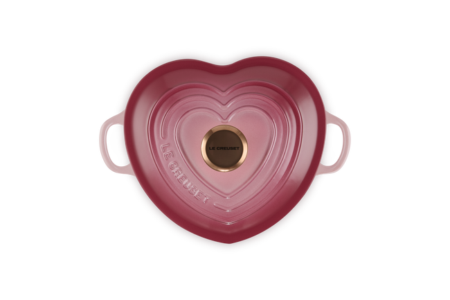 Cast Iron Heart Shallow Casserole Berry with Light Gold Heart Knob image number 4