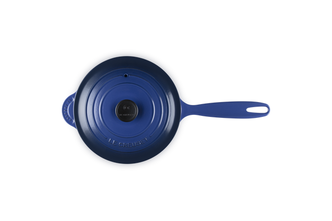 Cast Iron Classic Saucepan with Iron Handle image number 4
