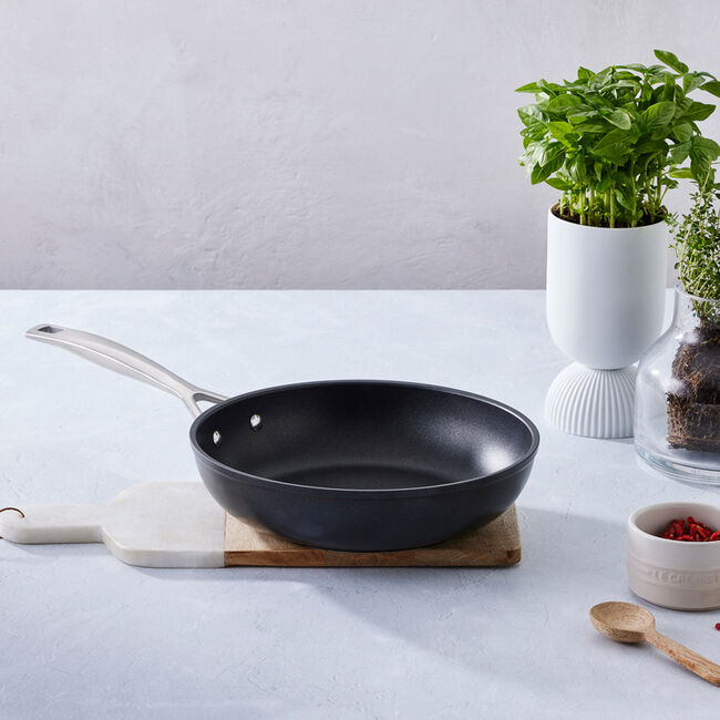 Toughened Non-Stick Deep Frying Pan image number 2