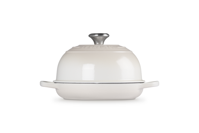 Cast Iron Signature Bread OvenMeringue image number 3