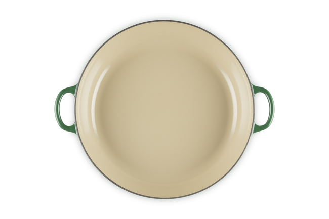 Le Creuset Cast Iron Classic Shallow CasseroleKale image number 4